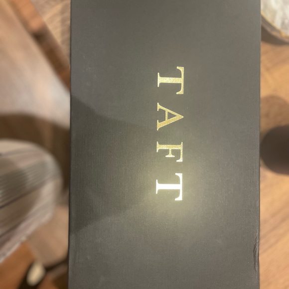 Shoes - Picture 4 of 5